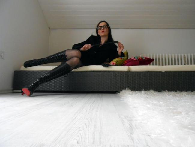 Victoria Valente Porno Video: Du fette Kleinschwänzige Sklavendrecksau!