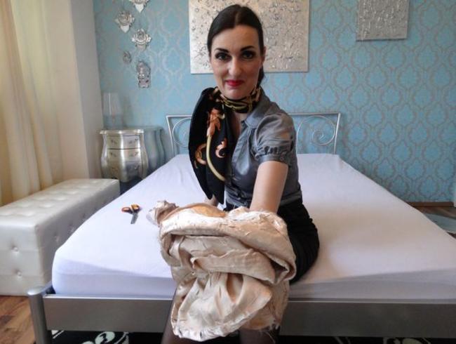 Victoria Valente Porno Video: Satinbluse zerstoeren