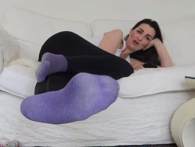 Victoria Valente Porno Video: Smell at my extreme smelly socks