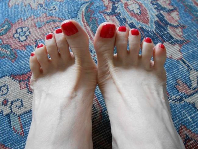 Victoria Valente Porno Video: Spritz ab auf meinen Käsezehen